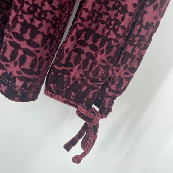 Talbots Burgundy Burnout Velvet Top With Tie Wrists NWT Sz Large Petite LP - Picture 5 of 6